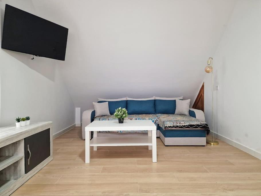Encantador Duplex Para 6 A 1 Minuto De La Playa ベナルマデナ エクステリア 写真
