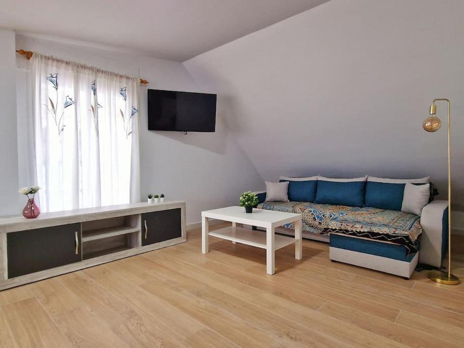 Encantador Duplex Para 6 A 1 Minuto De La Playa ベナルマデナ エクステリア 写真